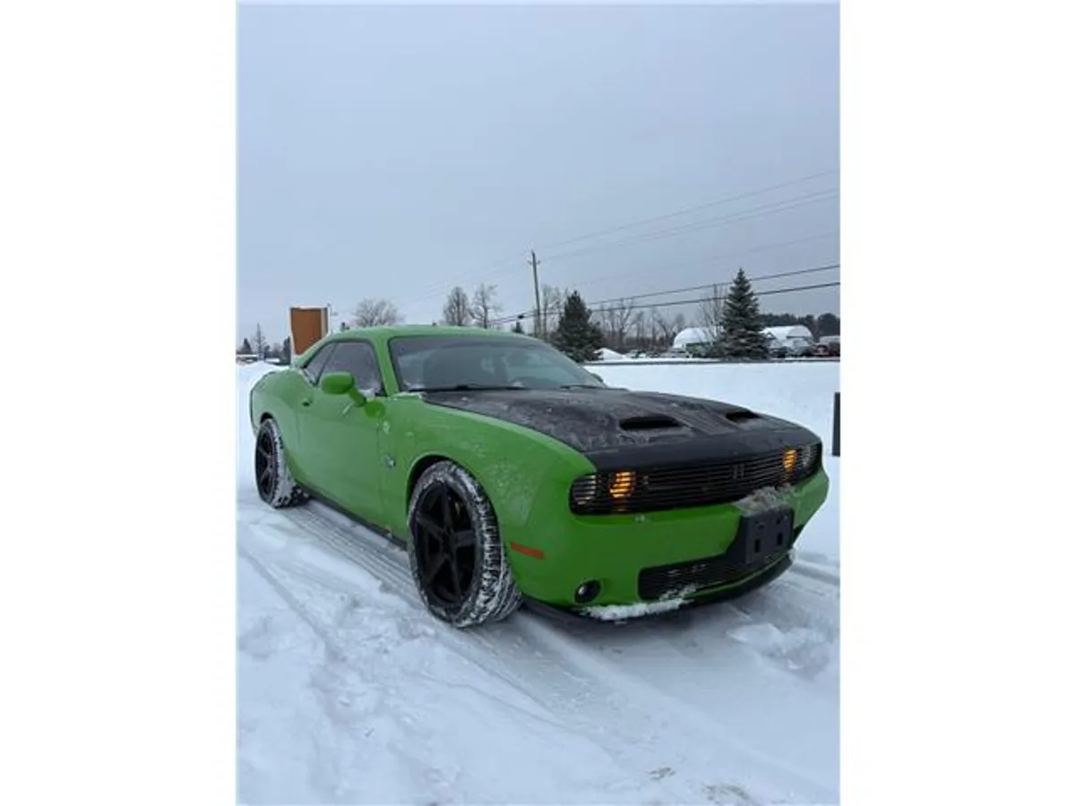 2017 Dodge Challenger SXT